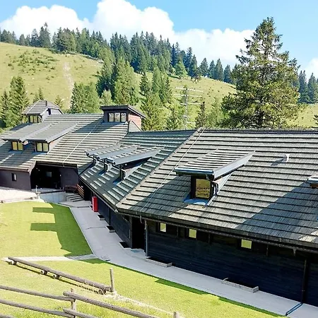 Apartma Krvavec - Cosy Mountain Retreat *