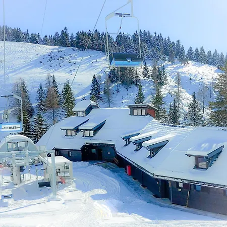 Apartmán Apartma Krvavec - Cosy Mountain Retreat