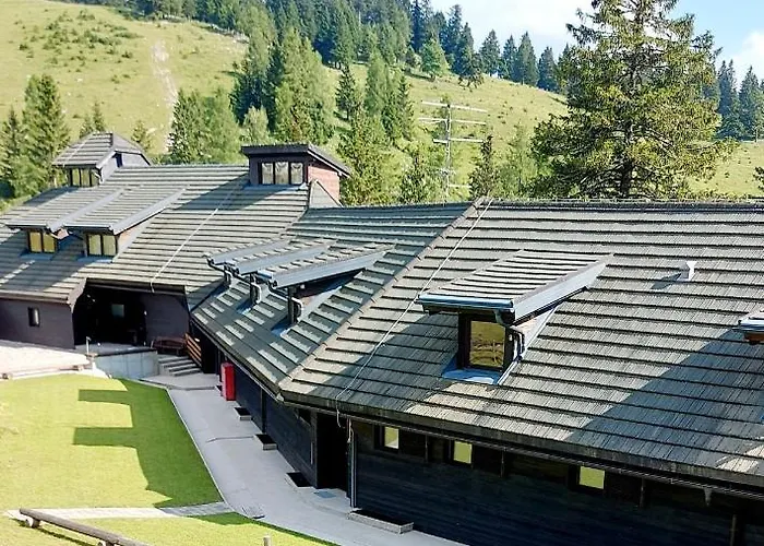 Apartma Krvavec - Cosy Mountain Retreat *